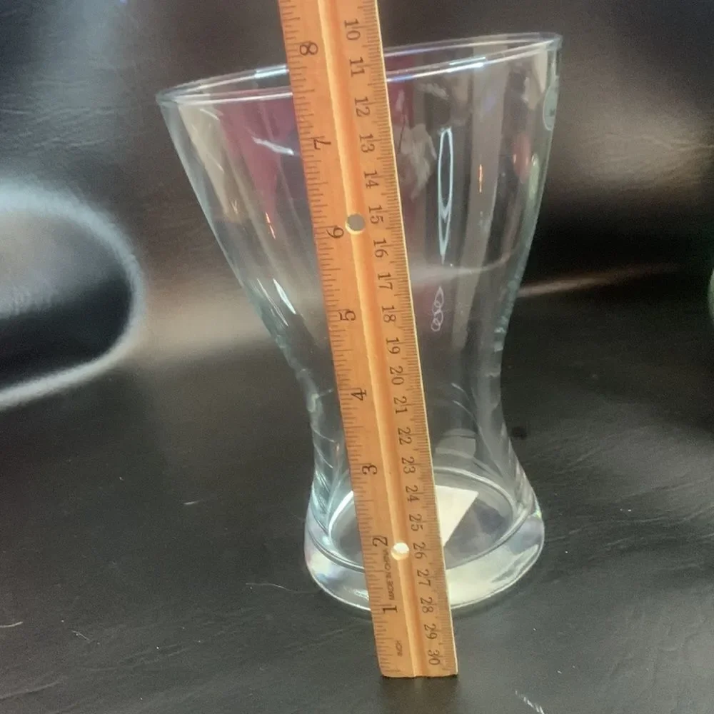 IKEA France Clear Glass 5 1/2 In Round 7 1/2 Inches Tall Flower Decorator Vase